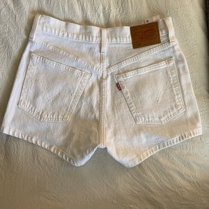 501 Levi shorts W26